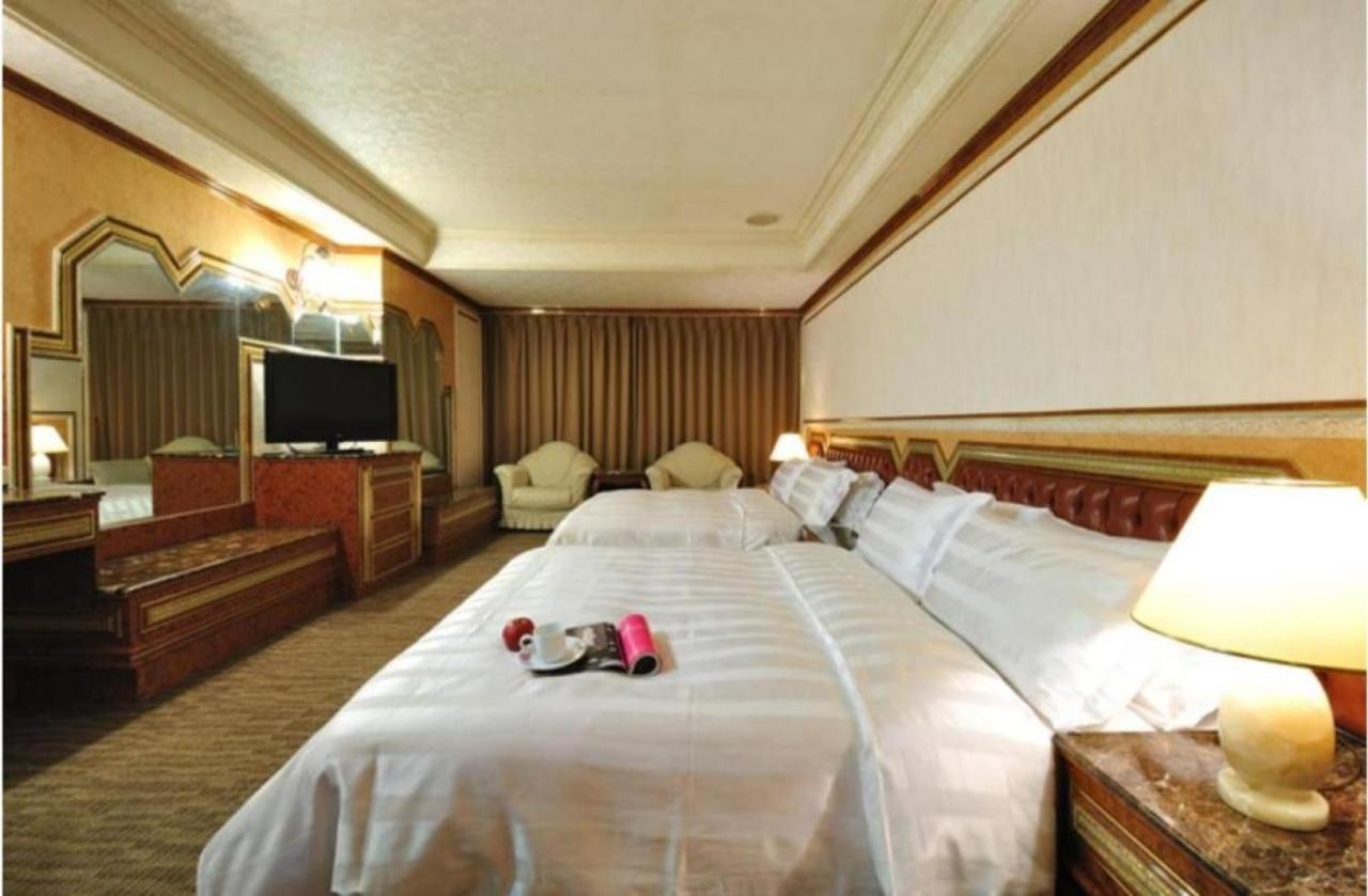 Baron'S Hot Spring Hotel Jiaoxi Extérieur photo