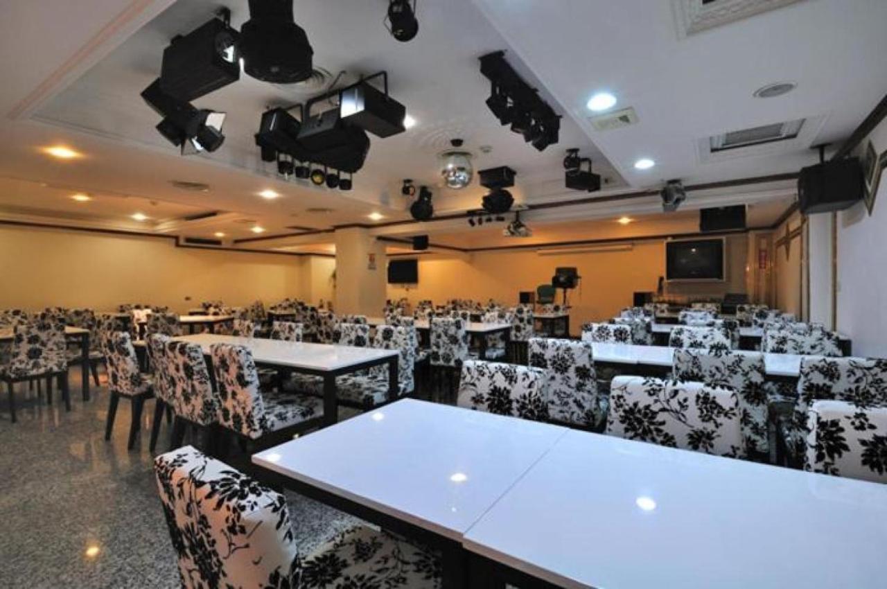 Baron'S Hot Spring Hotel Jiaoxi Extérieur photo