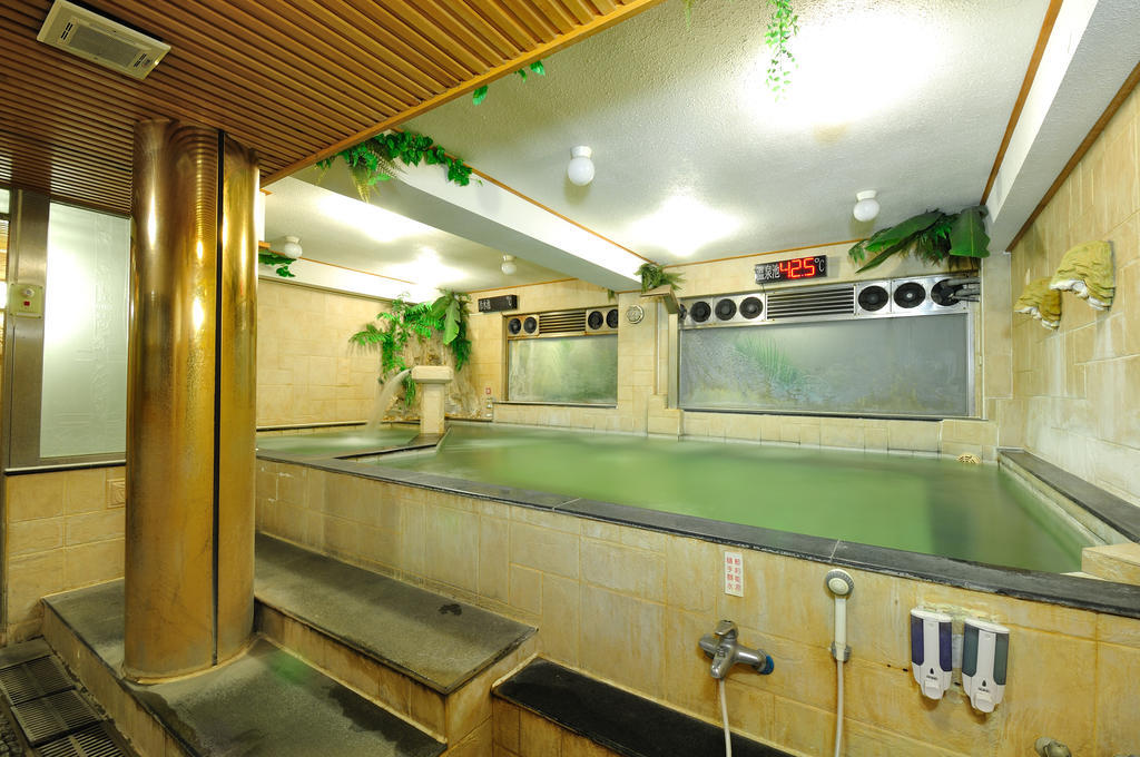 Baron'S Hot Spring Hotel Jiaoxi Extérieur photo