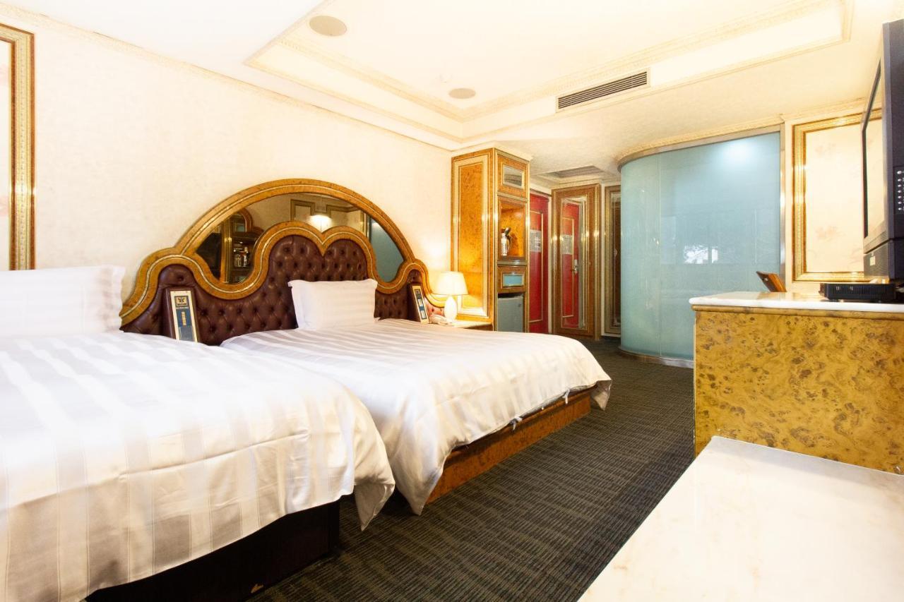Baron'S Hot Spring Hotel Jiaoxi Extérieur photo